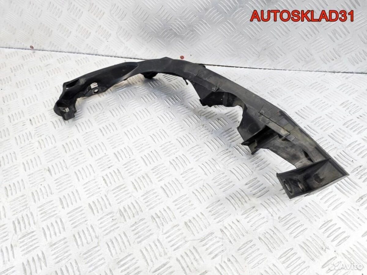Кронштейн фар левый BMW E90 51647138401 - АвтоСклад31.рф - авторазборка контрактные б/у запчасти в г. Белгород