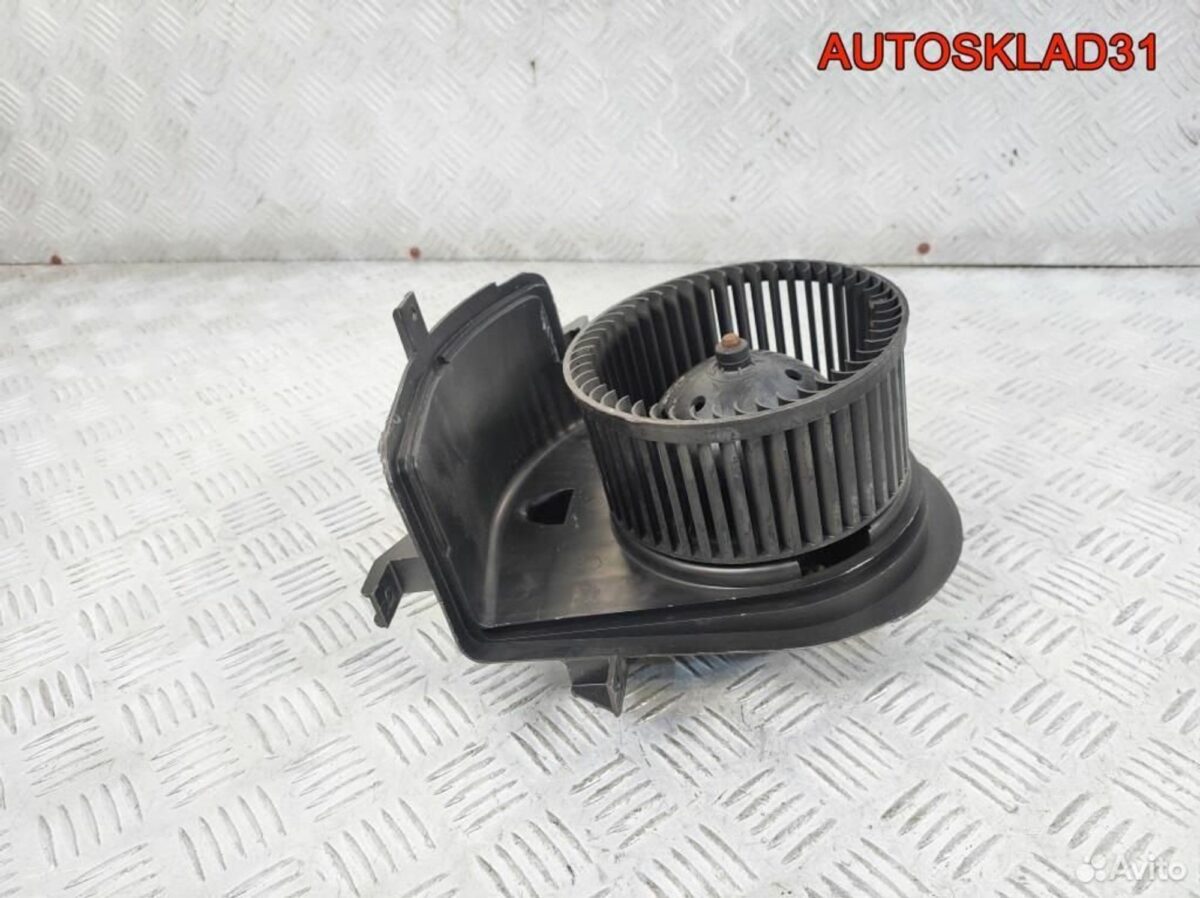 Моторчик отопителя Volkswagen Polo 6N1820021 - АвтоСклад31.рф - авторазборка контрактные б/у запчасти в г. Белгород