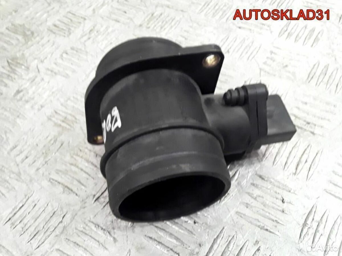 Расходомер воздуха Volkswagen Golf 4 06A906461 - АвтоСклад31.рф - авторазборка контрактные б/у запчасти в г. Белгород