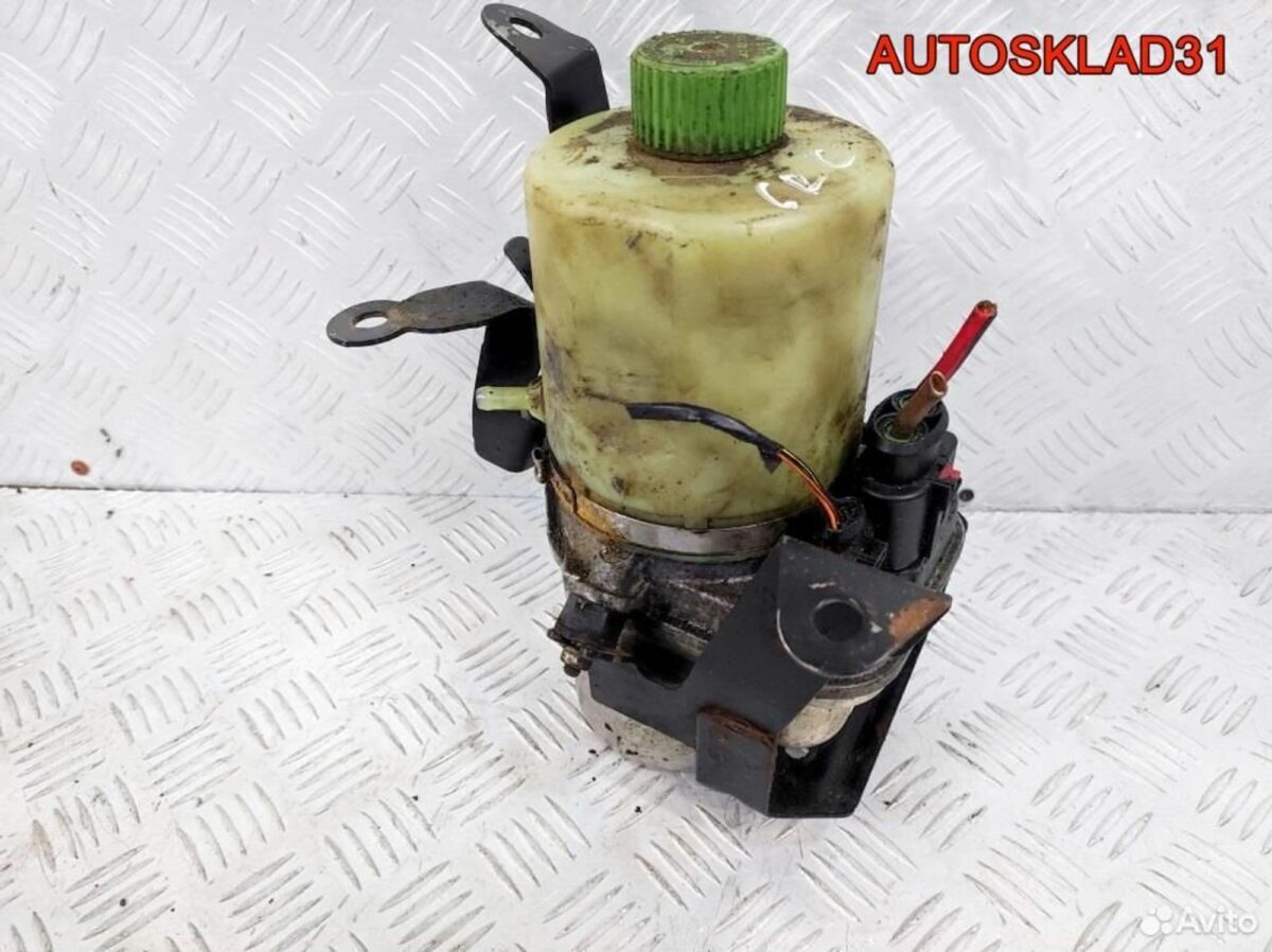 Насос ЭГУР Skoda Fabia 2 6R0423156C Бензин - АвтоСклад31.рф - авторазборка контрактные б/у запчасти в г. Белгород