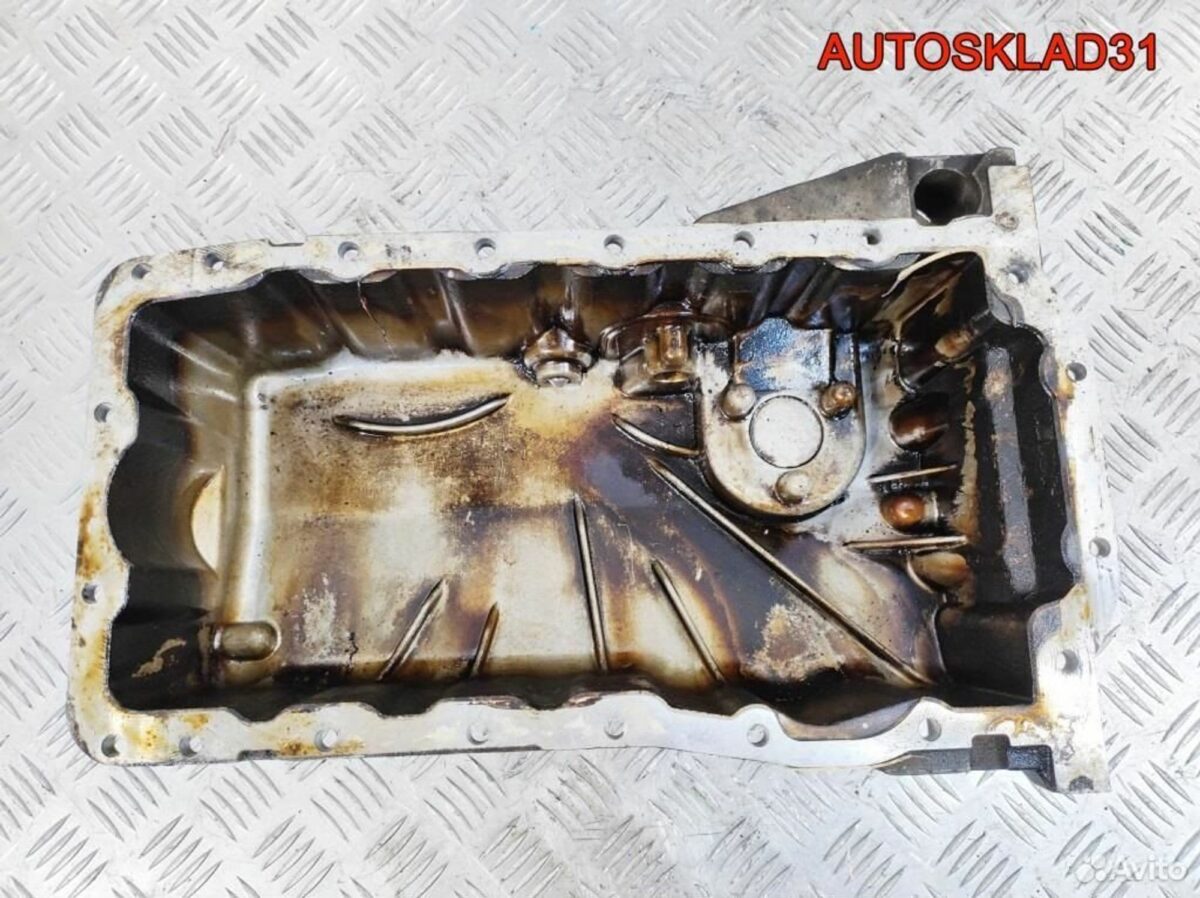 Поддон масляный двигателя VW Golf 4 038103603L - АвтоСклад31.рф - авторазборка контрактные б/у запчасти в г. Белгород