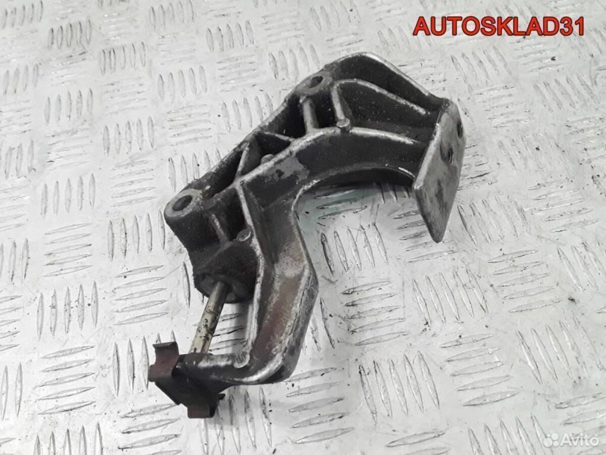 Кронштейн крепления КПП Opel Vectra B 90375211 - АвтоСклад31.рф - авторазборка контрактные б/у запчасти в г. Белгород