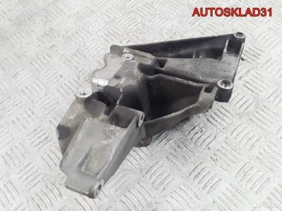 Кронштейн гур Mercedes W203 М111.955 R1112361330 - АвтоСклад31.рф - авторазборка контрактные б/у запчасти в г. Белгород