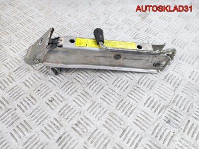 Домкрат Audi A4 B7 8E0011031D - АвтоСклад31.рф - авторазборка контрактные б/у запчасти в г. Белгород