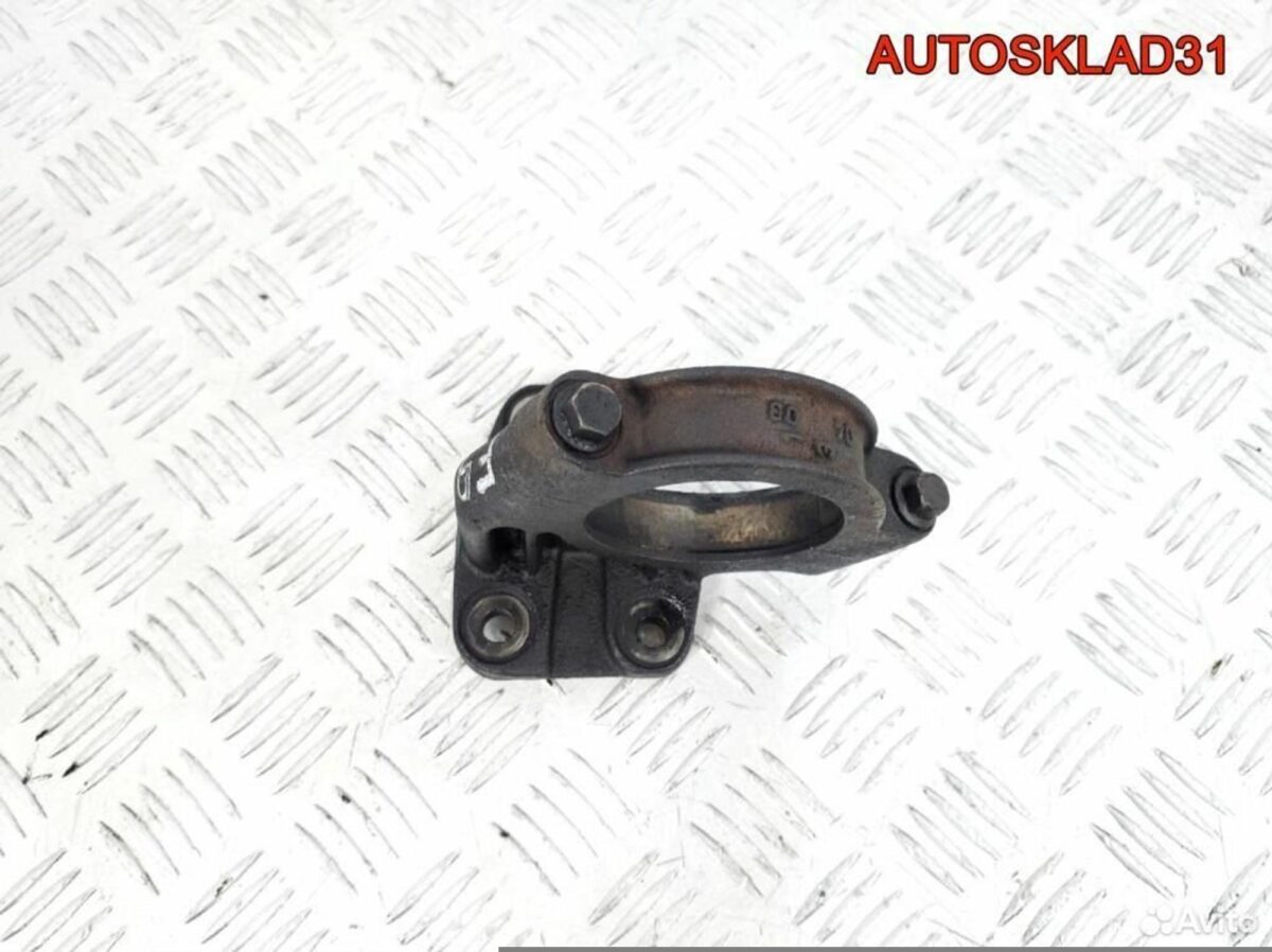 Кронштейн промежуточного вала Volvo V40 F9Q 613675 - АвтоСклад31.рф - авторазборка контрактные б/у запчасти в г. Белгород