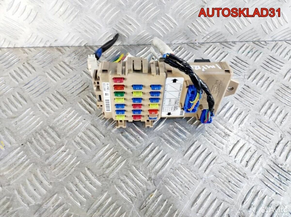Блок предохранителей Subaru Impreza G11 82201FE001 - АвтоСклад31.рф - авторазборка контрактные б/у запчасти в г. Белгород