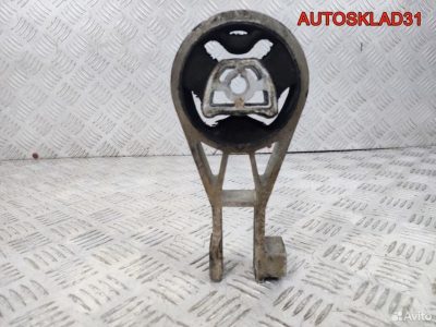 Опора двигателя задняя Opel Corsa D 55703436 - АвтоСклад31.рф - авторазборка контрактные б/у запчасти в г. Белгород