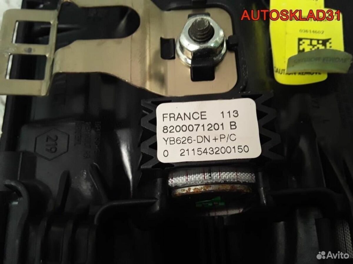 Подушка безопасносности в руль Renault Laguna 2 - АвтоСклад31.рф - авторазборка контрактные б/у запчасти в г. Белгород