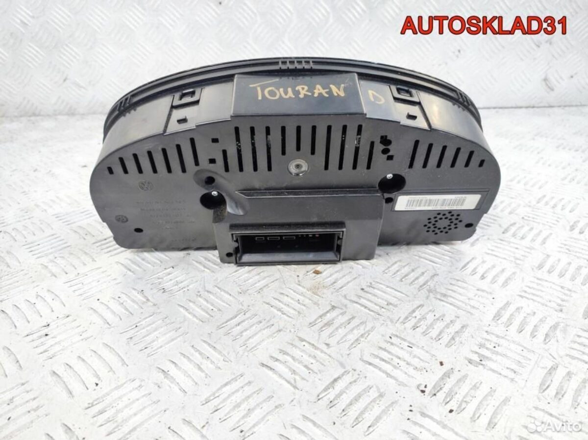 Панель приборов VW Touran 1T0920874D Дизель - АвтоСклад31.рф - авторазборка контрактные б/у запчасти в г. Белгород
