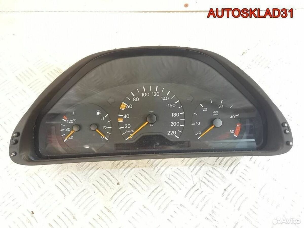 Панель приборов Mercedes W210 A2105401248 Дизель - АвтоСклад31.рф - авторазборка контрактные б/у запчасти в г. Белгород