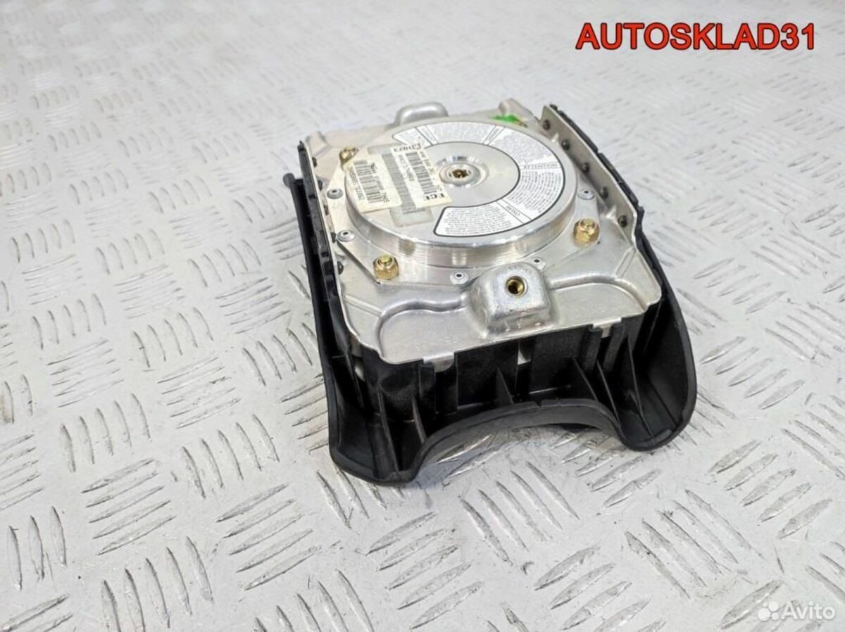 Подушка безопасности в руль Audi A6 C4 4A0880201J - АвтоСклад31.рф - авторазборка контрактные б/у запчасти в г. Белгород