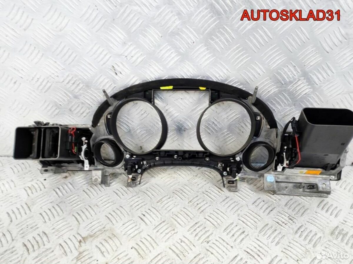Накладка приборной панели Audi A8 D3 4E1857115 - АвтоСклад31.рф - авторазборка контрактные б/у запчасти в г. Белгород