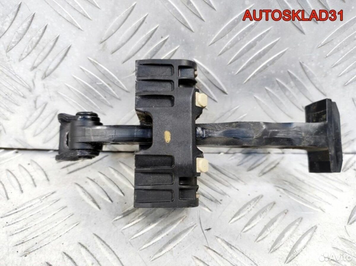 Ограничитель двери задний BMW E90 51227176808 - АвтоСклад31.рф - авторазборка контрактные б/у запчасти в г. Белгород