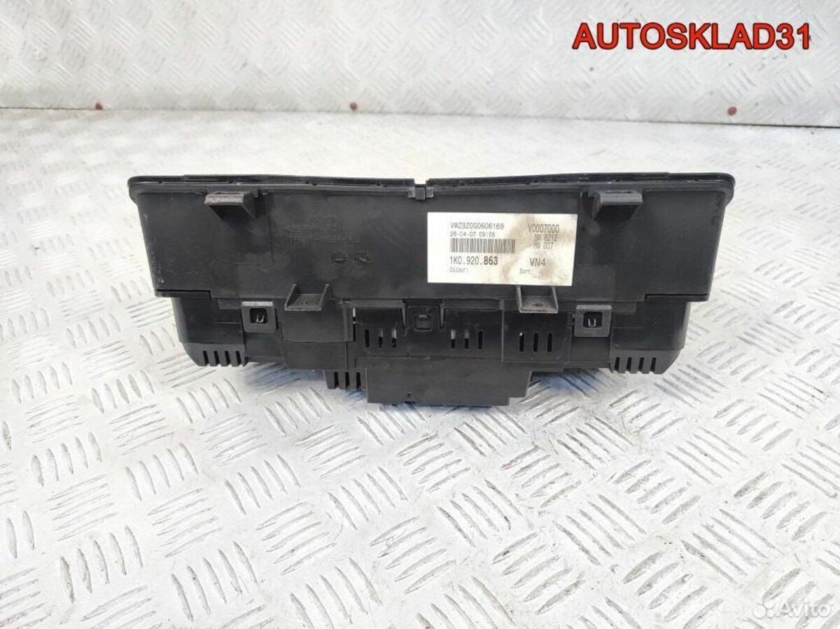 Панель приборов Volkswagen Golf 5 1K0920863 Бензин - АвтоСклад31.рф - авторазборка контрактные б/у запчасти в г. Белгород