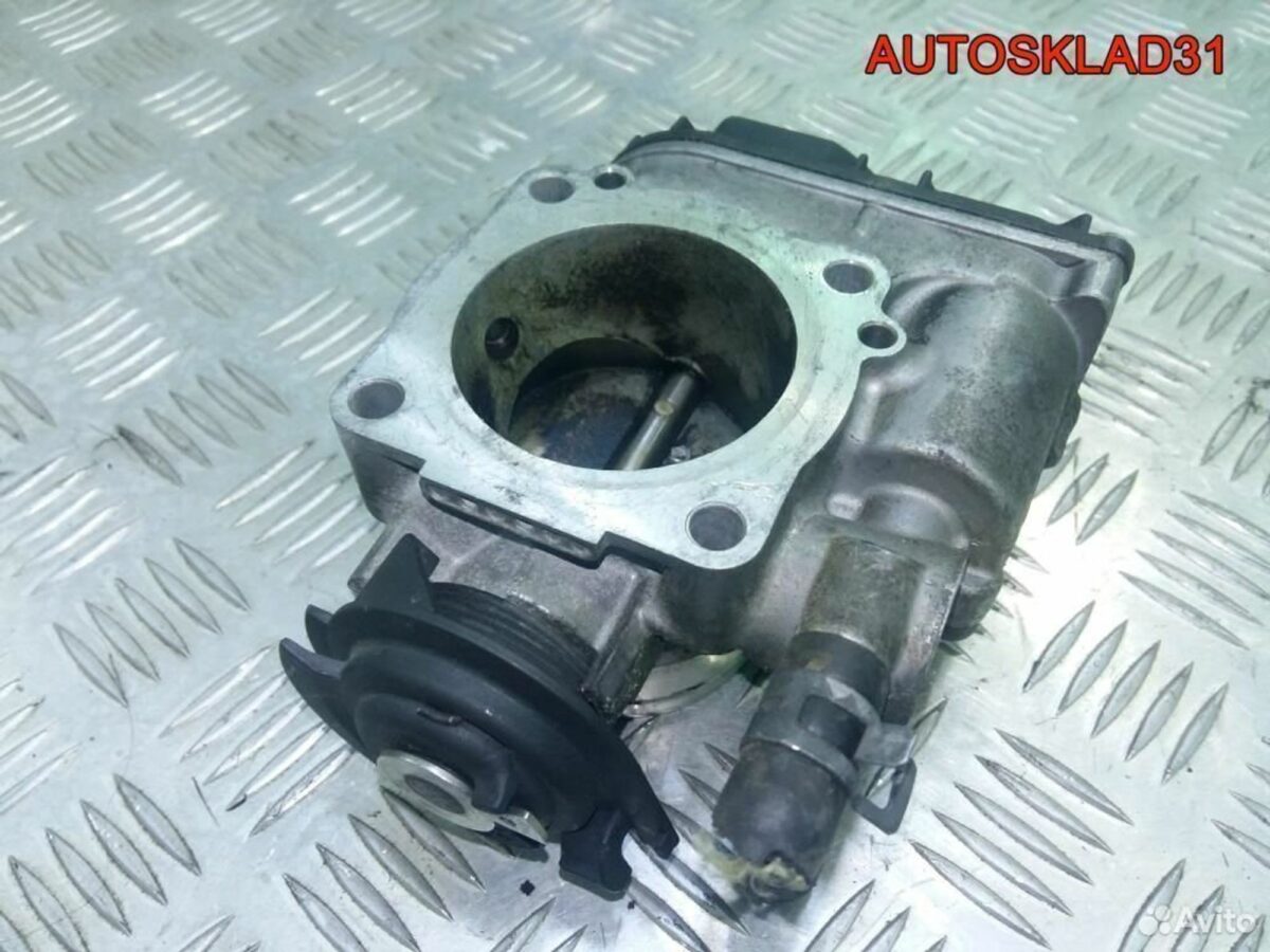 Заслонка дроссельная Volkswagen Golf 4 06A133064J - АвтоСклад31.рф - авторазборка контрактные б/у запчасти в г. Белгород