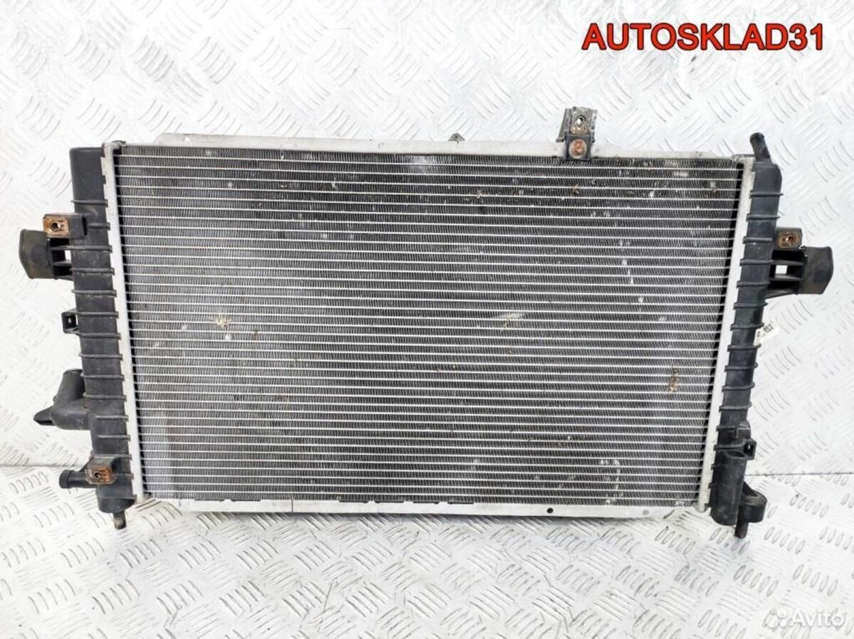 Радиатор основной Opel Astra H Z19DTH 13152320 - АвтоСклад31.рф - авторазборка контрактные б/у запчасти в г. Белгород