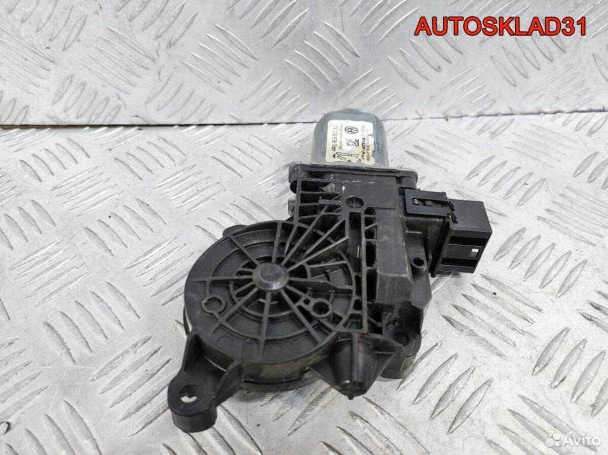 Моторчик стеклоподъемника п/левый Skoda Roomster - АвтоСклад31.рф - авторазборка контрактные б/у запчасти в г. Белгород