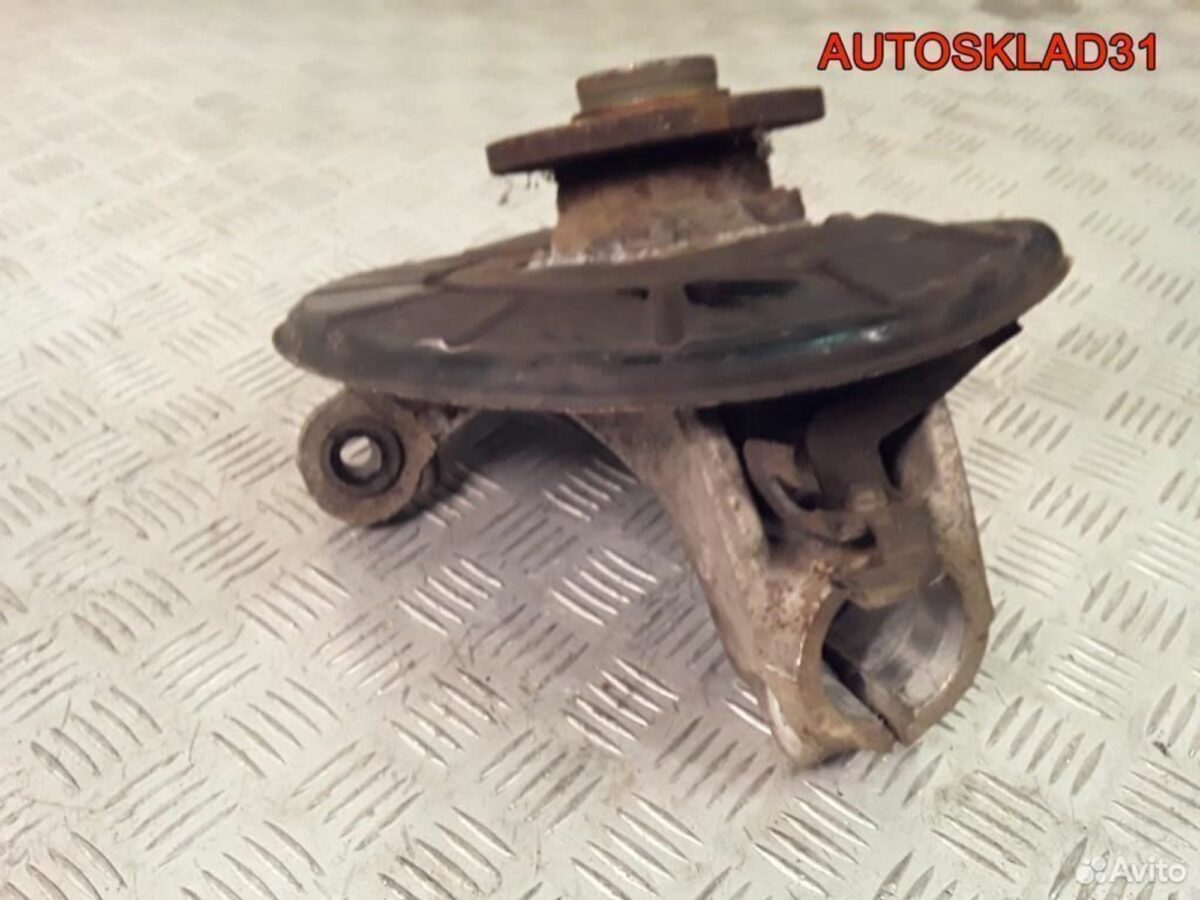 Кулак поворотный передний лев Passat B6 3C0407257F - АвтоСклад31.рф - авторазборка контрактные б/у запчасти в г. Белгород