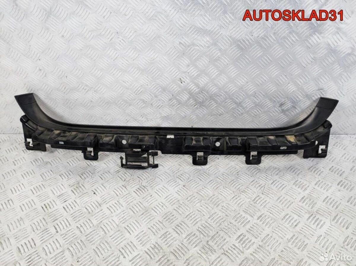 Направляющая заднего бампера BMW E90 51127058522 - АвтоСклад31.рф - авторазборка контрактные б/у запчасти в г. Белгород