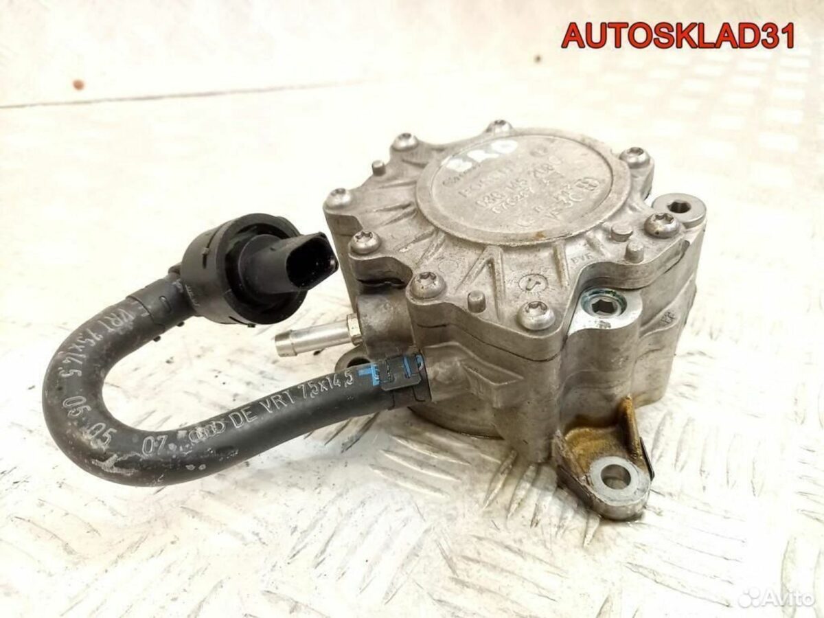 Насос вакуумный Audi A4 B7 2.0 BRD 03G145209C - АвтоСклад31.рф - авторазборка контрактные б/у запчасти в г. Белгород