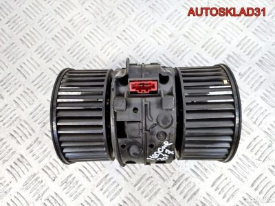 Моторчик отопителя Renault Megane 3 T1009074B - АвтоСклад31.рф - авторазборка контрактные б/у запчасти в г. Белгород