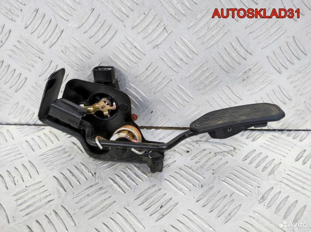 Педаль газа Toyota Avensis 2 7801013023 - АвтоСклад31.рф - авторазборка контрактные б/у запчасти в г. Белгород Педаль газа Toyota Avensis 2 7801013023 - АвтоСклад31.рф - авторазборка контрактные б/у запчасти в г. Белгород