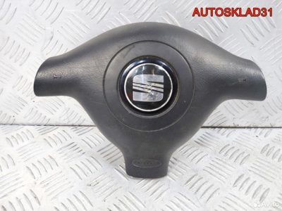 Подушка безопасности в руль Seat Leon 1M0880201M - АвтоСклад31.рф - авторазборка контрактные б/у запчасти в г. Белгород