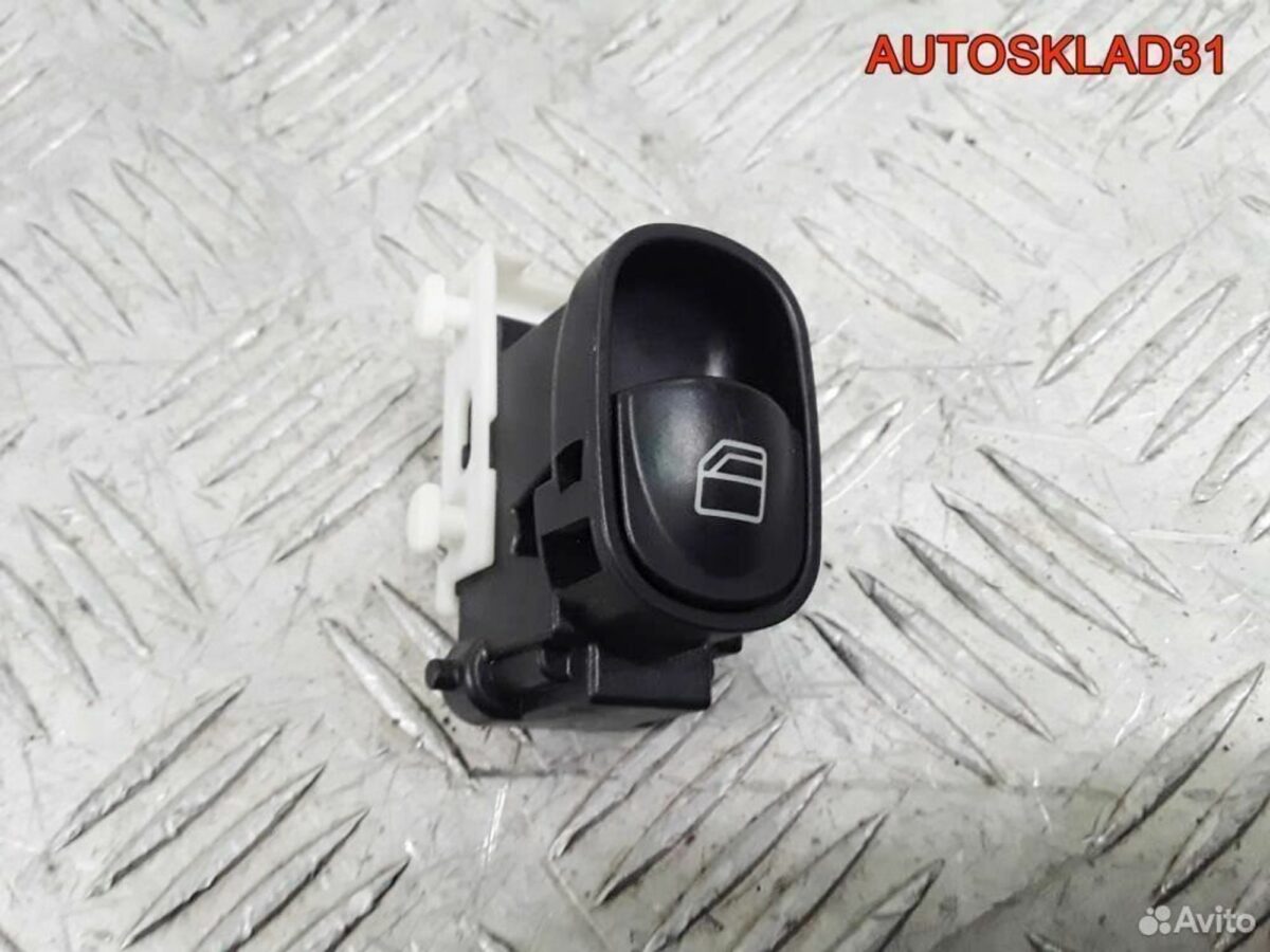 Кнопка стеклоподъемника Mercedes W203 A2038200210 - АвтоСклад31.рф - авторазборка контрактные б/у запчасти в г. Белгород
