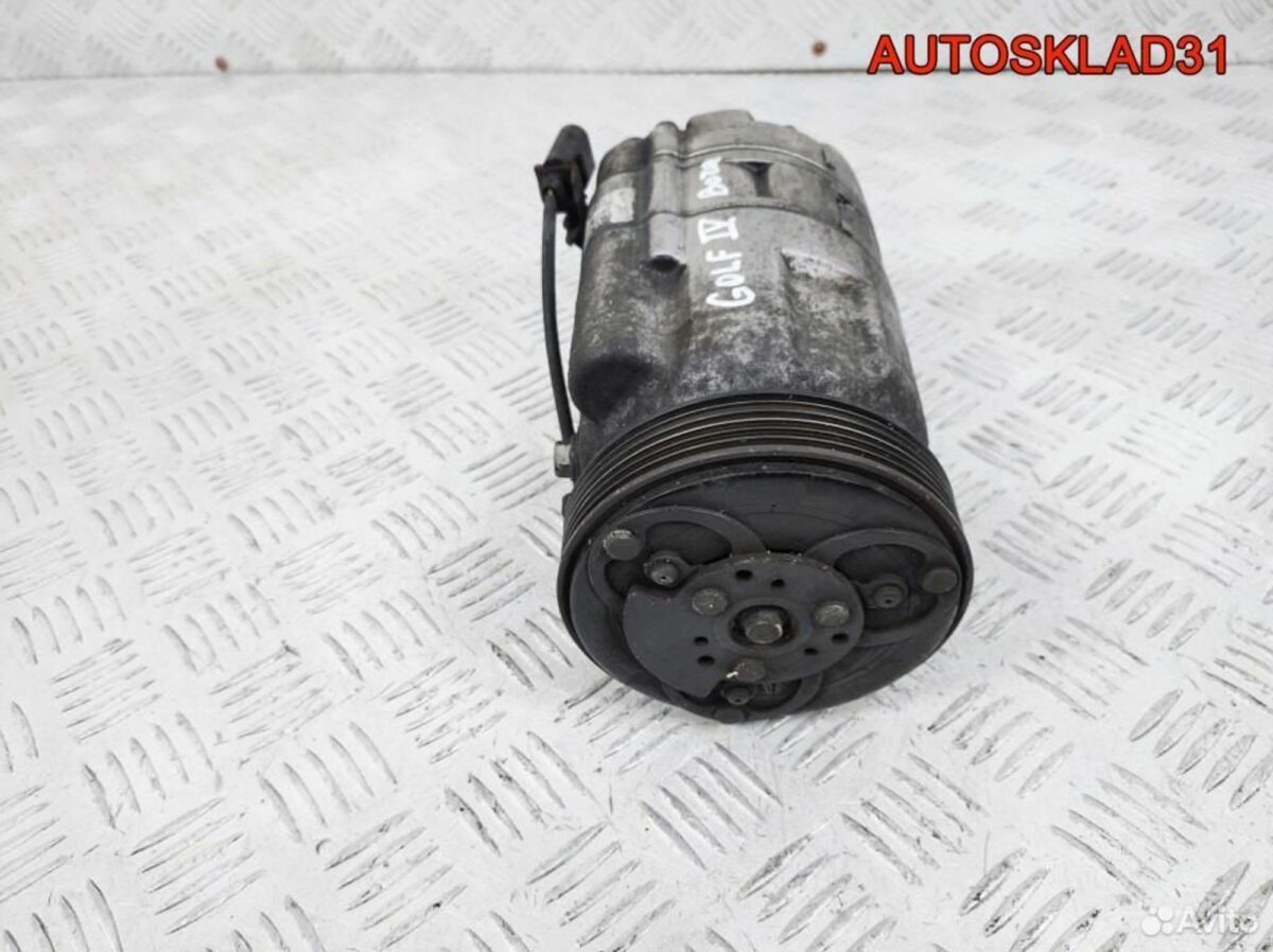 Компрессор кондиционера VW Golf 4 1J0820803J - АвтоСклад31.рф - авторазборка контрактные б/у запчасти в г. Белгород