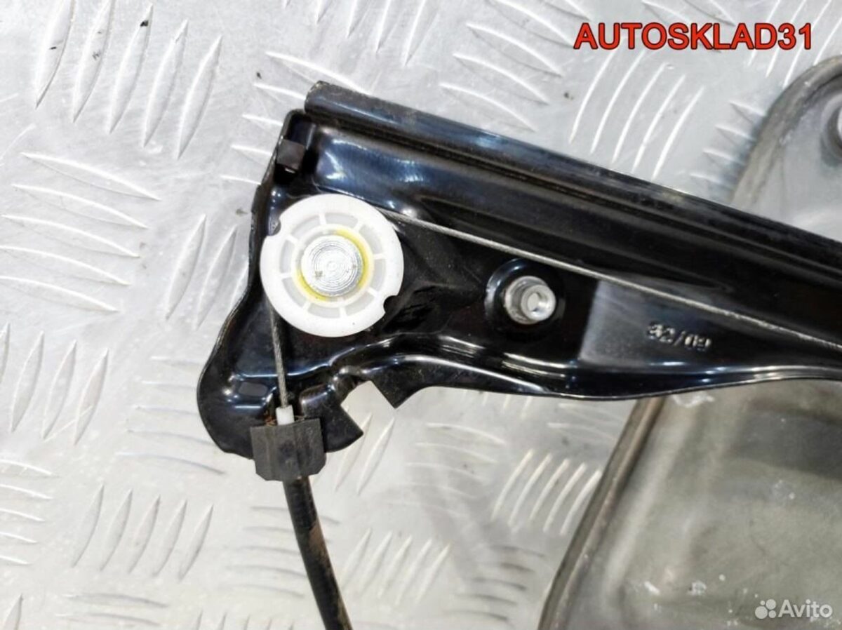 Стеклоподъемник передний правый Skoda Fabia 2 - АвтоСклад31.рф - авторазборка контрактные б/у запчасти в г. Белгород