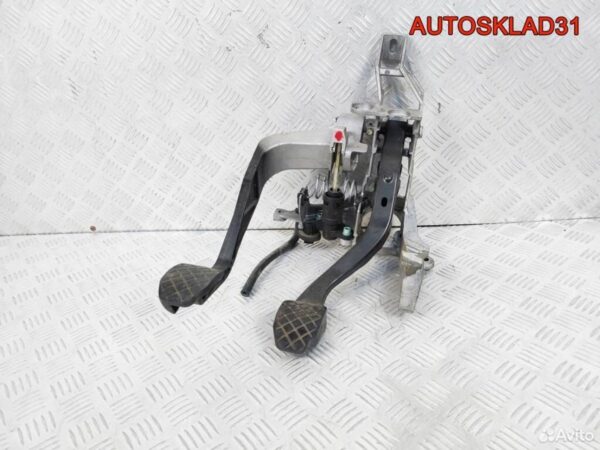 Трубка EGR VW Passat B6 2.0 BKP 03G131521D - АвтоСклад31.рф - авторазборка контрактные б/у запчасти в г. Белгород