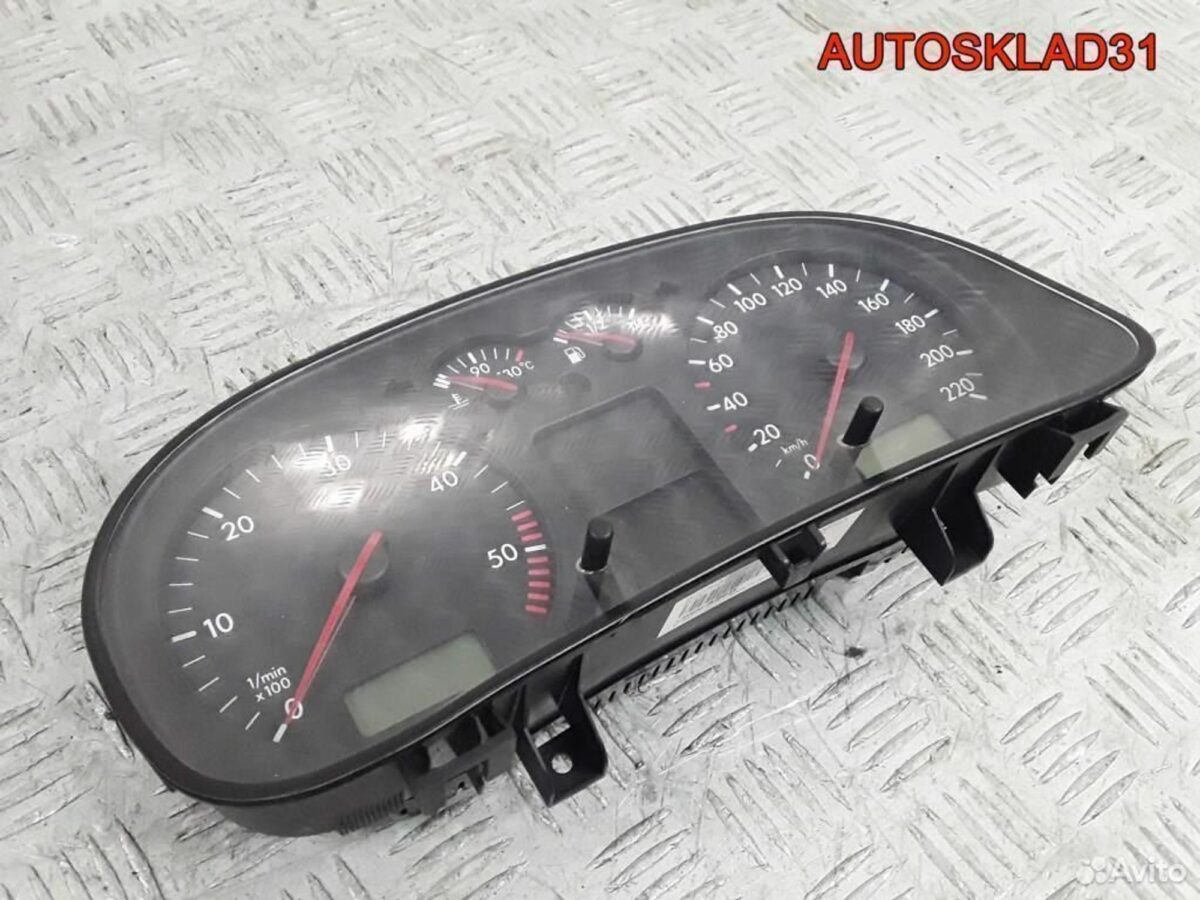 Панель приборов VW Golf 4 1J0920826B дизель - АвтоСклад31.рф - авторазборка контрактные б/у запчасти в г. Белгород