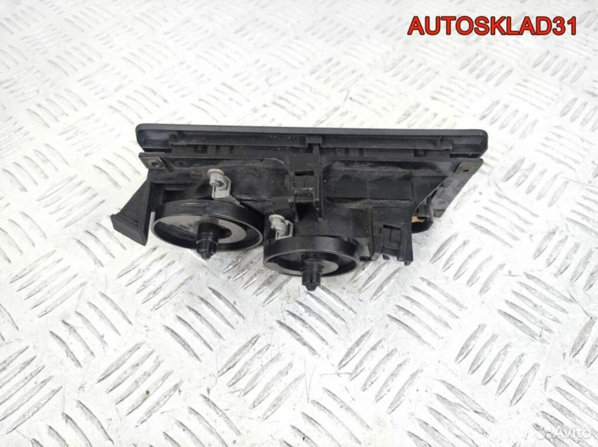 Блок управления отопителем VW Polo 867819045A - АвтоСклад31.рф - авторазборка контрактные б/у запчасти в г. Белгород