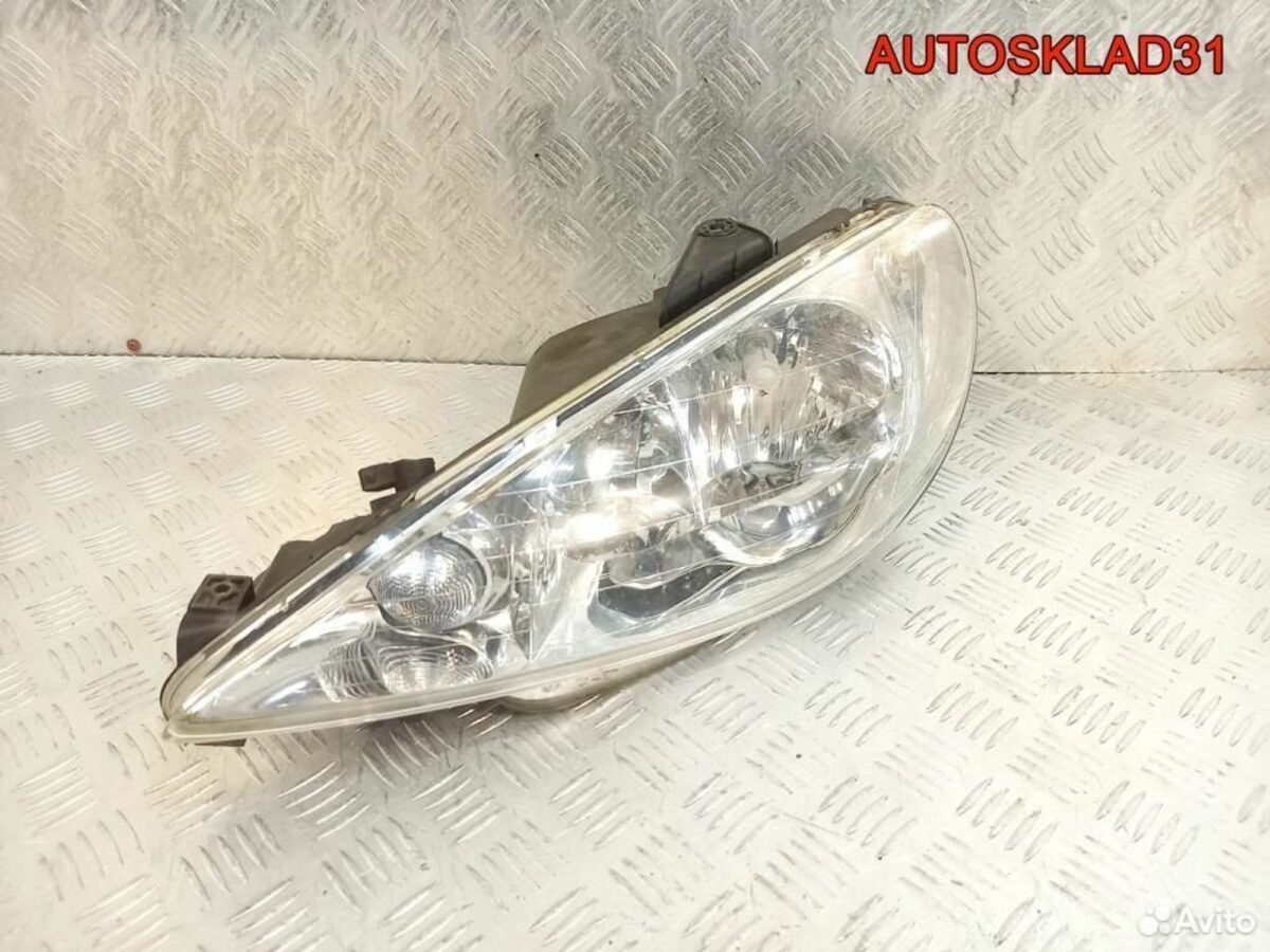 Фара левая Peugeot 206 9660535680 - АвтоСклад31.рф - авторазборка контрактные б/у запчасти в г. Белгород