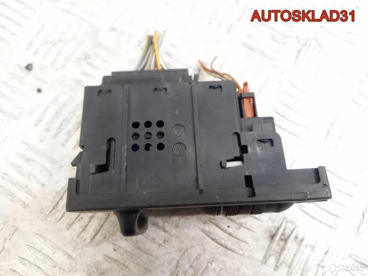 Переключатель света фар VW Golf 3 1H6941531P - АвтоСклад31.рф - авторазборка контрактные б/у запчасти в г. Белгород
