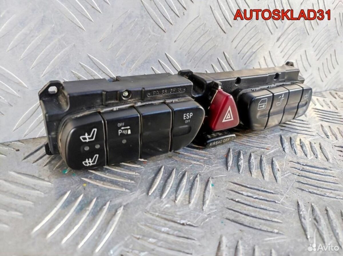 Блок кнопок Mercedes Benz W203 A2038208210 - АвтоСклад31.рф - авторазборка контрактные б/у запчасти в г. Белгород
