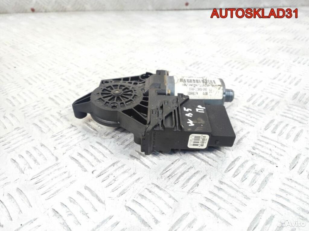 Моторчик стеклоподъемника задний правый VW Passat B5 3B9839752CA - АвтоСклад31.рф - авторазборка контрактные б/у запчасти в г. Белгород Моторчик стеклоподъемника задний правый VW Passat B5 3B9839752CA - АвтоСклад31.рф - авторазборка контрактные б/у запчасти в г. Белгород