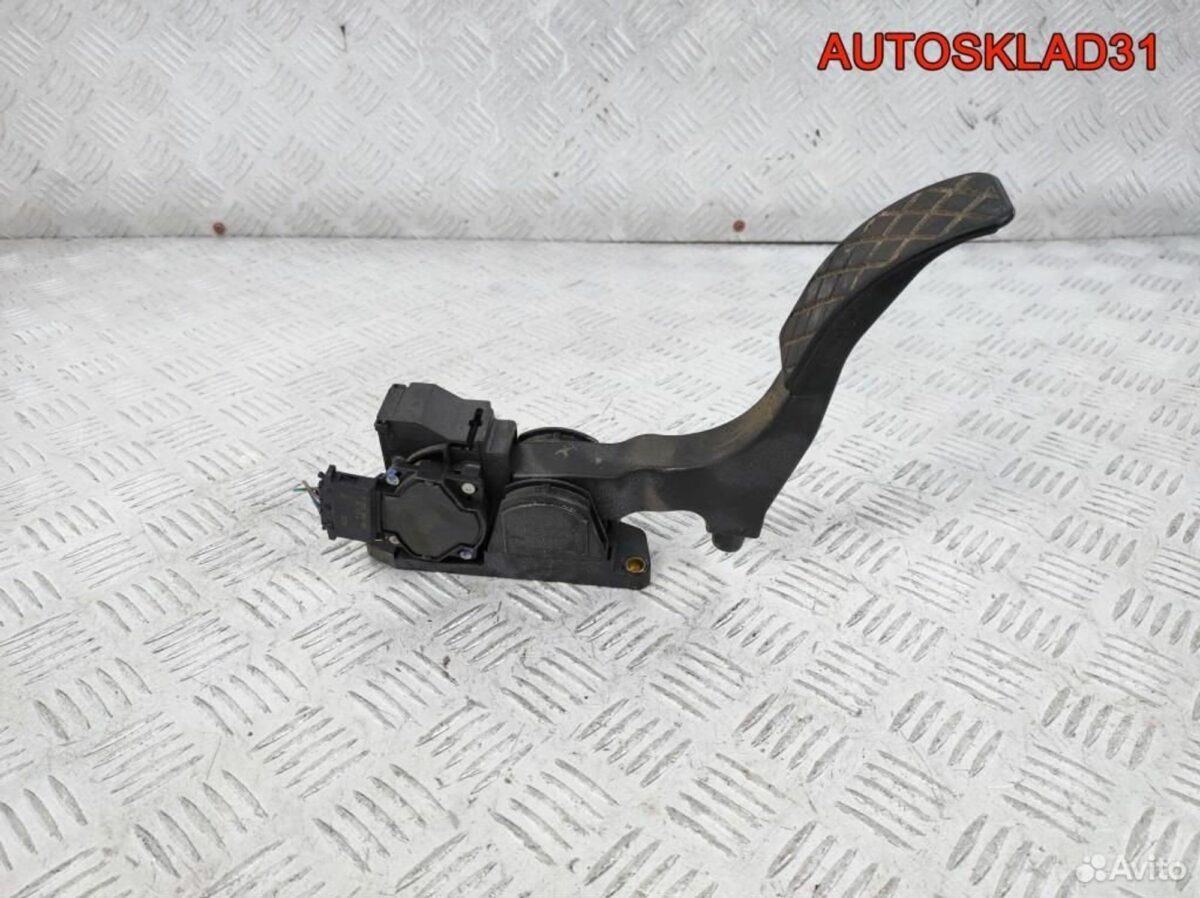 Педаль газа Skoda Fabia 1,9 SDI 6Q1721503 - АвтоСклад31.рф - авторазборка контрактные б/у запчасти в г. Белгород