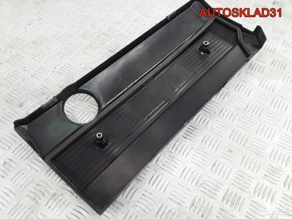 Накладка декоративная BMW E46 M52Б20 11121710781 - АвтоСклад31.рф - авторазборка контрактные б/у запчасти в г. Белгород