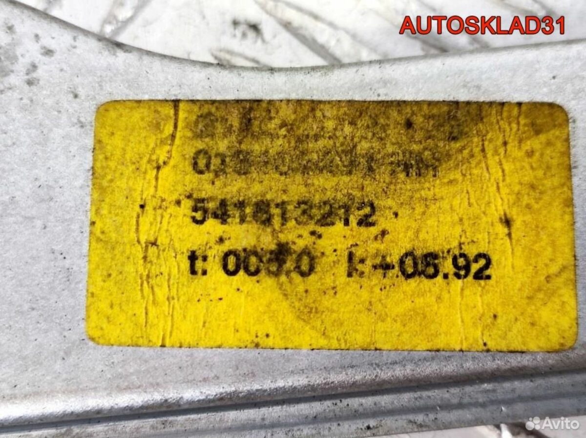 Стеклоподъемник передний правый Opel Corsa D - АвтоСклад31.рф - авторазборка контрактные б/у запчасти в г. Белгород