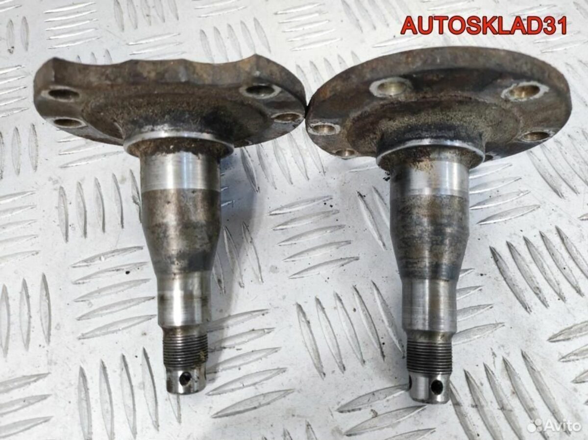 Цапфа Audi A4 B5 8D0501117C - АвтоСклад31.рф - авторазборка контрактные б/у запчасти в г. Белгород
