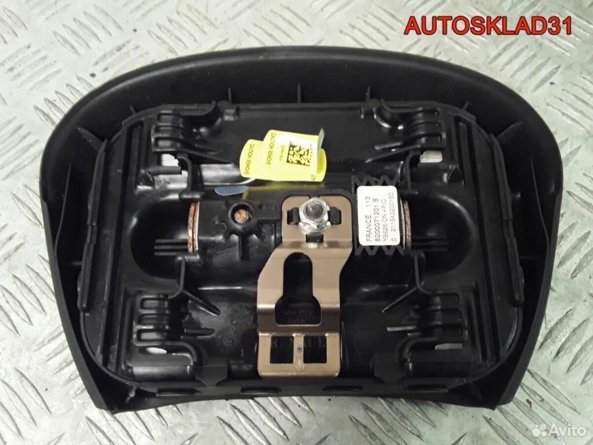 Подушка безопасносности в руль Renault Laguna 2 - АвтоСклад31.рф - авторазборка контрактные б/у запчасти в г. Белгород