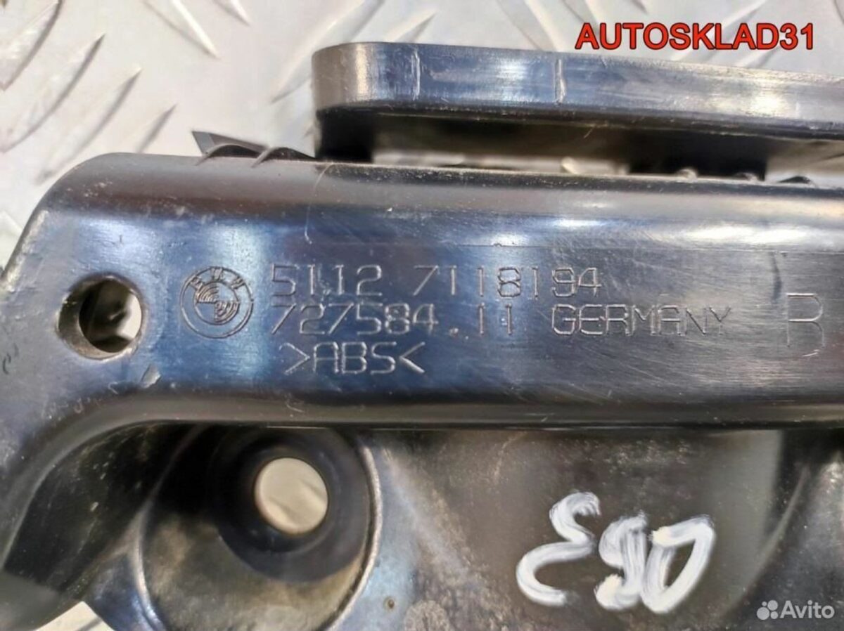 Направляющая заднего бампера правая BMW E90 - АвтоСклад31.рф - авторазборка контрактные б/у запчасти в г. Белгород