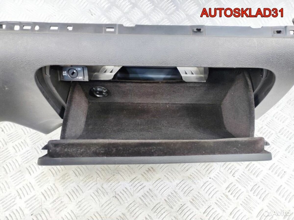 Бардачок Volkswagen Golf 6 1K1857290E - АвтоСклад31.рф - авторазборка контрактные б/у запчасти в г. Белгород