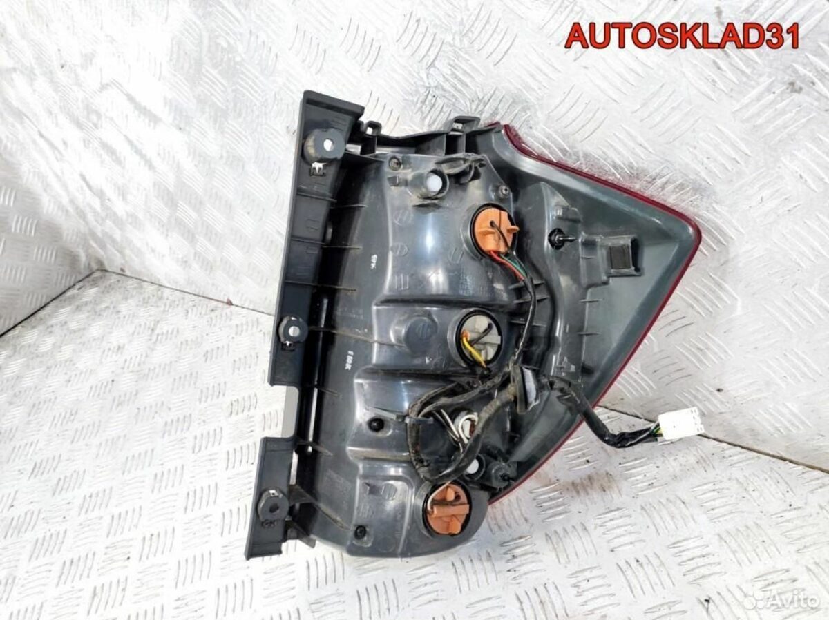 Фонарь задний левый Kia Ceed 924011H300 Универсал - АвтоСклад31.рф - авторазборка контрактные б/у запчасти в г. Белгород