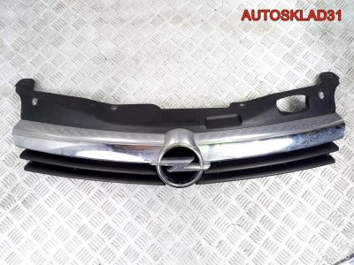 Решетка радиатора Opel Astra H 13108463 - АвтоСклад31.рф - авторазборка контрактные б/у запчасти в г. Белгород