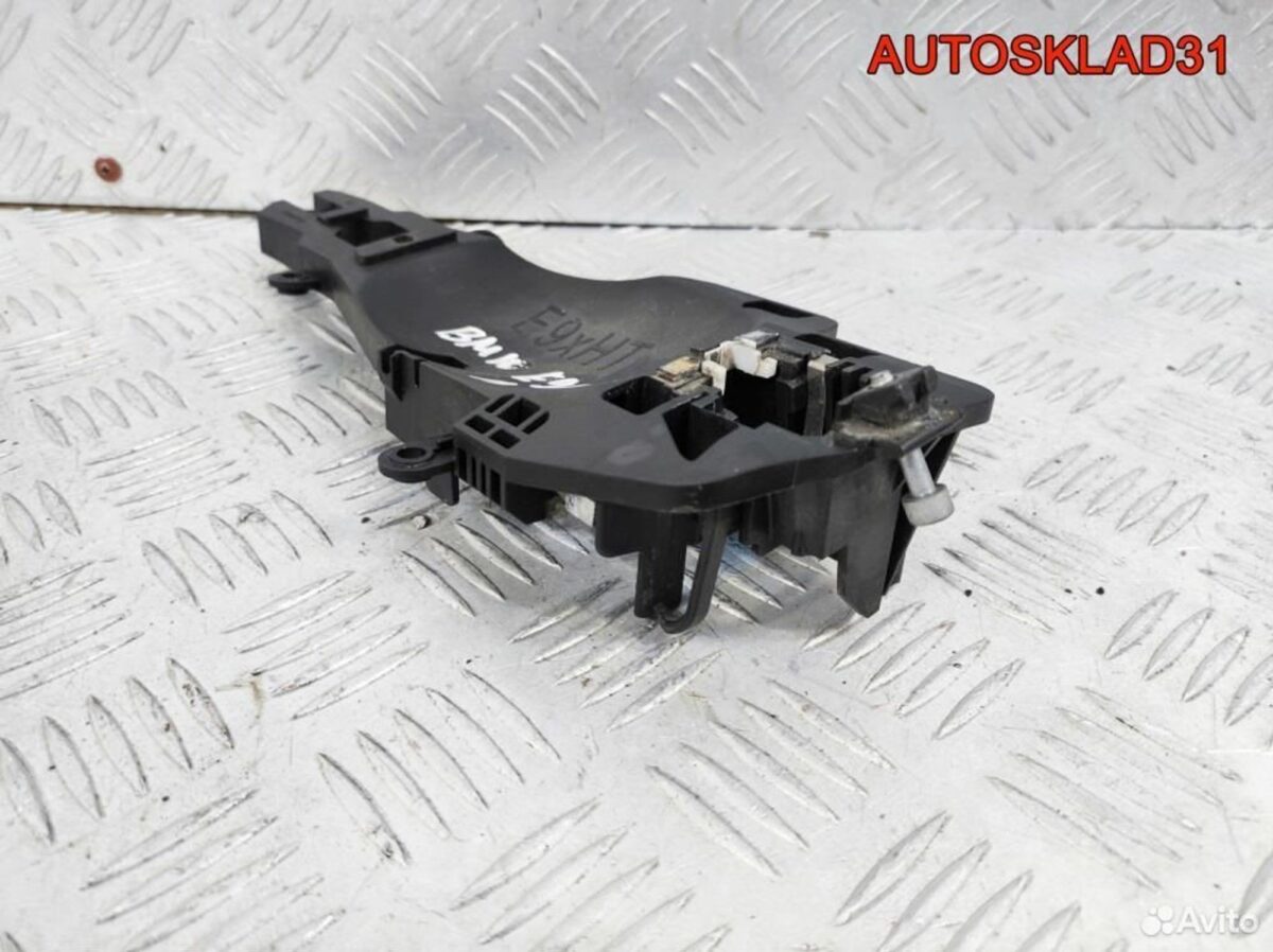 Кронштейн ручки задней левой BMW E90 51227199839 - АвтоСклад31.рф - авторазборка контрактные б/у запчасти в г. Белгород