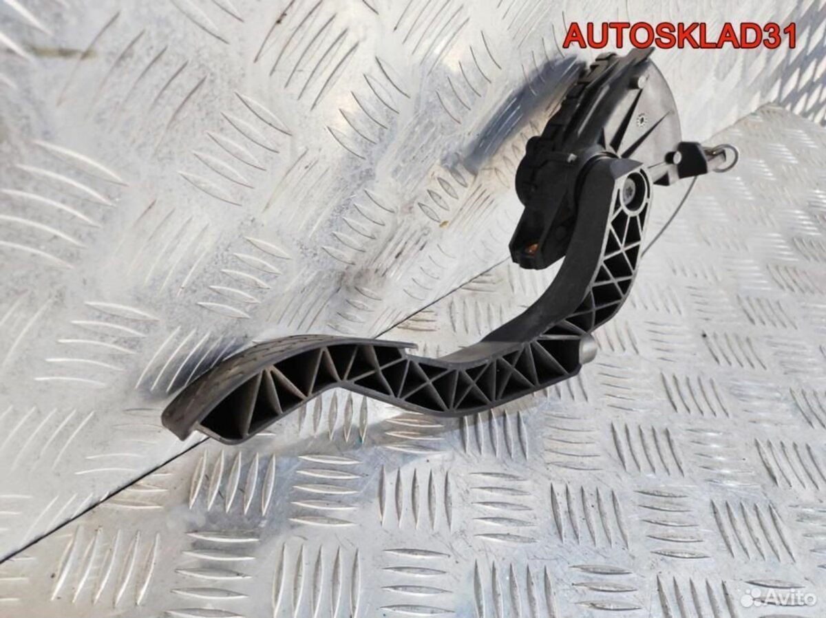 Педаль газа Audi A4 B5 8D1721523 Дизель - АвтоСклад31.рф - авторазборка контрактные б/у запчасти в г. Белгород
