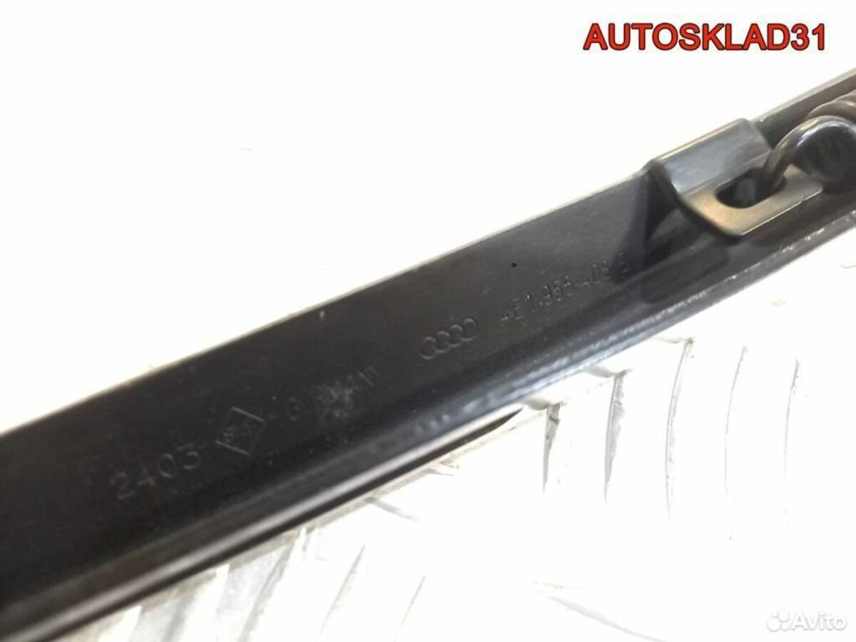 Поводок стеклоочистителя правый 4E1955408B - АвтоСклад31.рф - авторазборка контрактные б/у запчасти в г. Белгород