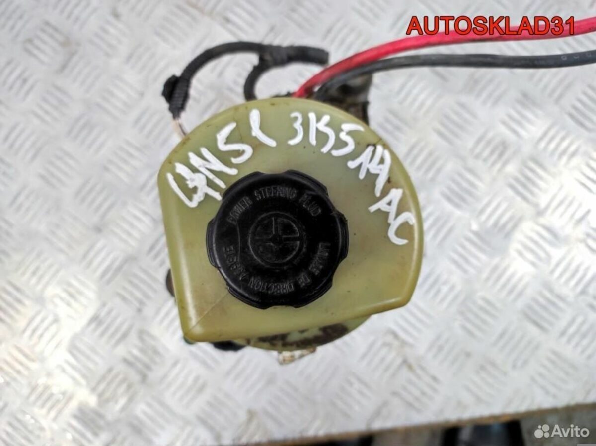Насос ЭГУР Ford Focus 2 4M513K514AC - АвтоСклад31.рф - авторазборка контрактные б/у запчасти в г. Белгород